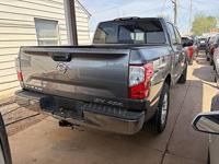 2018 Nissan Titan 4x4 Crew Cab SV - Image 4