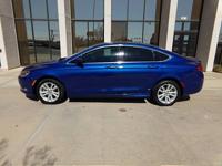 2015 Chrysler 200 4dr Sdn Limited FWD - Image 3