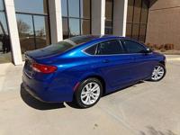 2015 Chrysler 200 4dr Sdn Limited FWD - Image 6