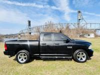 2018 Ram 1500 Express 4x4 4dr Quad Cab 6.3 ft. SB Pickup _Ram_ _1500_ _Truck_ - Image 5