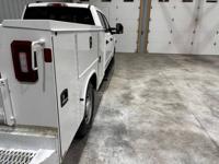 2022 Ford F250 XL Crew Cab 2wd Utility Bed Back Up Camera Mid TN - Image 9