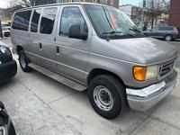 2003 Ford Econoline Wagon E-350 Super XLT queens