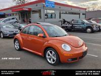 2010 Volkswagen New Beetle Automatic Hatchback Low Mileage! Bellevue