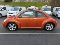 2010 Volkswagen New Beetle Automatic Hatchback Low Mileage! Bellevue - Image 5