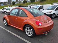 2010 Volkswagen New Beetle Automatic Hatchback Low Mileage! Bellevue - Image 6