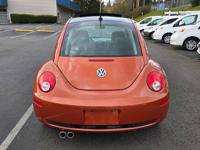 2010 Volkswagen New Beetle Automatic Hatchback Low Mileage! Bellevue - Image 7