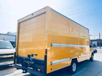 2021 GMC G33903 SAVANA 3500 16 FT BOX TRUCK WALKUP RAMP 97K MILES GARDENA/ LOS ANGELES DELIVERY - Image 7