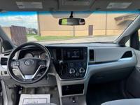 2016 Toyota Sienna LE Automatic Good Condition Houston - Image 9