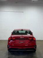 2022 Kia Forte LXS Sedan 4D north chicagoland - Image 5