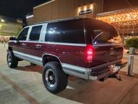 Chevy Suburban Silverado, Low Mile Original Paint 4wd Collectable Waller TX - Image 3