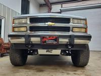 Chevy Suburban Silverado, Low Mile Original Paint 4wd Collectable Waller TX - Image 8