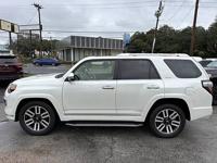 LIKE NEW! 2017 Toyota 4runner Limited RWD V6 Loaded 1-owner MINT! - Image 2