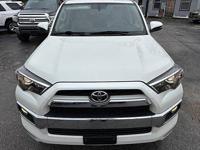 LIKE NEW! 2017 Toyota 4runner Limited RWD V6 Loaded 1-owner MINT! - Image 3