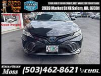 2020 Toyota Camry Hybrid LE 4dr Sedan - Image 4