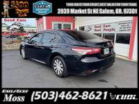 2020 Toyota Camry Hybrid LE 4dr Sedan - Image 9