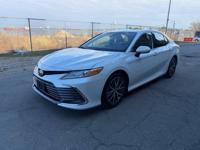 2022 Toyota Camry hybrid XLE Staten Island NY - Image 2