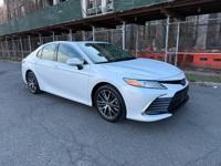 2022 Toyota Camry hybrid XLE Staten Island NY - Image 8