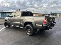 2015 Toyota Tacoma V6 4x4 Auburn - Image 5