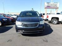 2014 Chrysler Town Country BIG BANG FOR YOUR BUCK!! Casa Grande - Image 3