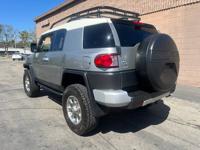 2011 TOYOTA FJ CRUISER Escondido - Image 9