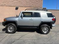 2011 TOYOTA FJ CRUISER Escondido - Image 10