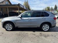 2014 BMW X5 x Drive35i AWD – Luxury SUV, Clean & Powerful Vancouver Auto Center - Image 9