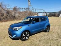 2018 Kia Soul + 4dr Crossover _Kia_ _Soul_ _Wagon_ - Image 3