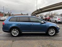 2017 Volkswagen Golf Alltrack Salem - Image 6