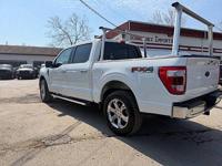 2022 Ford F-150 Lariat 4x4 4dr Super Crew 5.5 ft. SB - Image 5
