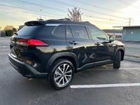 2023 Toyota Corolla Cross XLE Auburn - Image 3