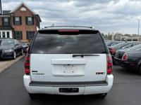 2012 GMC YUKON // DENALI // AWD // FLEX FUEL *** loaded *** FEASTERVILLE - Image 6