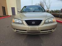 2006 Hyundai Elantra GLS 4dr Sedan Sedan Roberto's Auto Sales - Image 9