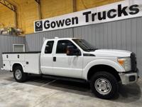 2016 Ford F350 XL Extended Cab 4wd Utility Bed Mid TN - Image 2