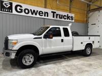 2016 Ford F350 XL Extended Cab 4wd Utility Bed Mid TN - Image 3