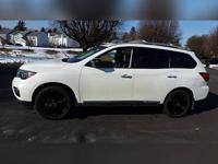 2017 Nissan Pathfinder Platinum 4x4 4dr SUV - Image 4
