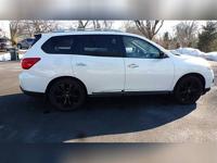 2017 Nissan Pathfinder Platinum 4x4 4dr SUV - Image 8