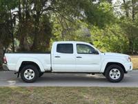 2015 Toyota Tacoma 4x4 Double Cab Long-Bed 1 Owner No Rust - Image 5