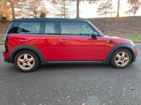 2011 Mini Cooper Club Man 3DR Salem+ CARRERA AUTO BROKER FINANCE LLC - Image 9