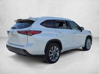 2020 Toyota Highlander Limited SUV AUTONATION Call (904) 637-7794 to confirm availability - April 6th - Image 6