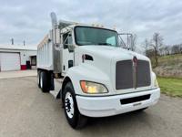 2009 KENWORTH TANDEM DUMP! ONE OWNER WITH 66K ORIGINAL MILES! - Image 3