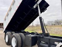 2009 KENWORTH TANDEM DUMP! ONE OWNER WITH 66K ORIGINAL MILES! - Image 10