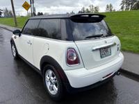 2012 Mini Cooper 2DR Hatchback Automatic AC/PWR/Leather/Runs Great Salem - Image 6
