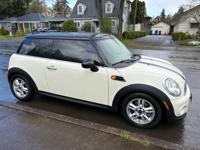 2012 Mini Cooper 2DR Hatchback Automatic AC/PWR/Leather/Runs Great Salem - Image 9