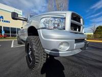 2005 Dodge Ram 2500 LARAMIE 4X4 / 5.7L V8 HEMI / LIFTED / LONG BED + M M Investment Cars - Portland - Image 10