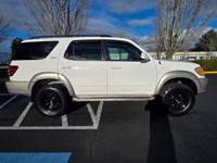 2001 Toyota Sequoia SR5 4X4 V8 4.7L / FRESH TIMING BELT SERVICE + M M Investment Cars - Portland - Image 5