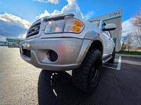 2001 Toyota Sequoia SR5 4X4 V8 4.7L / FRESH TIMING BELT SERVICE + M M Investment Cars - Portland - Image 10