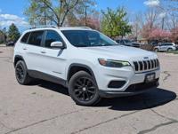 LOOKING FOR A JEEP? COME GET THIS 2020 Jeep Latitude! Aurora