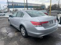 2012 Honda Accord Sdn 4dr V6 Auto EX-L pennsauken - Image 10