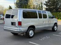 2011 Ford E-350 XLT 12 Passenger Van — LOW MILES • CLEAN E-350 IN BEAVERTON - Image 7