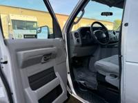 2011 Ford E-350 XLT 12 Passenger Van — LOW MILES • CLEAN E-350 IN BEAVERTON - Image 9
